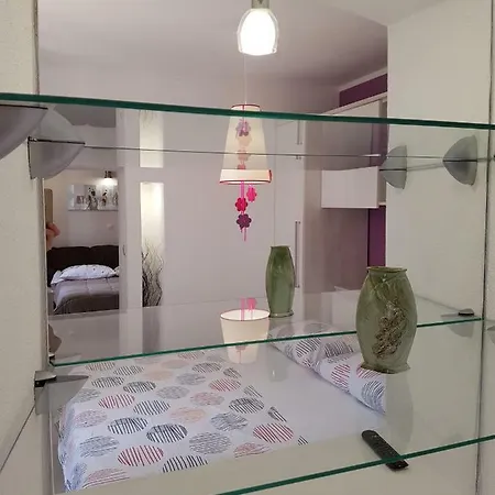 Apartman Paola *